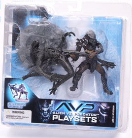 Alien Vs Predator Playsets - Celtic Predator Throws Alien